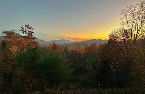 Franconia Ski Chalet | 9N Mountainside Cabin in Franconia Heights with Stunning Views!