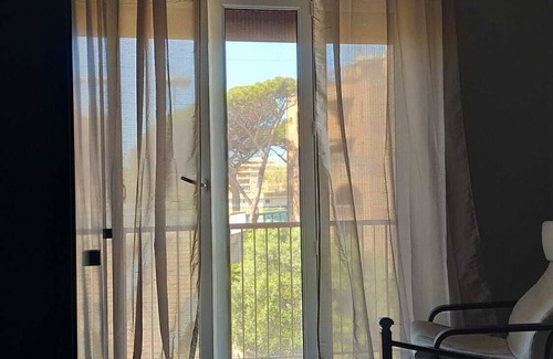 Quartiere XXXIV Lido di Ostia Levante Apartment | A 10-minute walk from the sea Spacious and quiet three-room apartment Vento d'Estate
