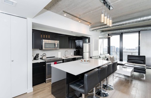 Downtown Winnipeg Condo | A 2 BR Unit in the Iconic Glasshouse Skylofts (1905)