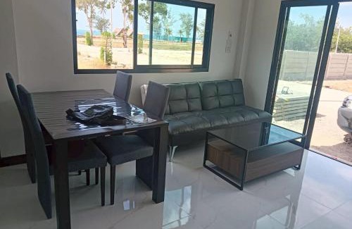 Mai Rut Villa | A&B Beach Villa at VK