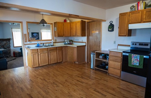 Almont House | A beautiful mountain getaway, great location, many outdoor opportunities!