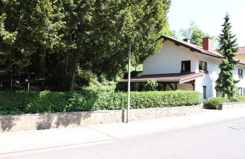 Mettlach House | A beautiful old country house with charm, located directly on the Saar