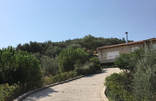 Ziria Cottage | A beautiful olive orchard with mountain and sea view,ideal for a relaxing break