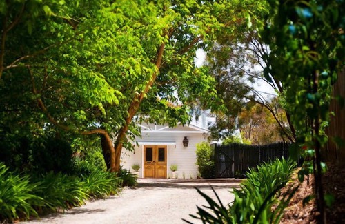 Daylesford House | A beautiful peaceful house in nature and close to town.