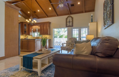 Midtown House | A Bella Capri in Key West by the Beach! *Monthly rental*