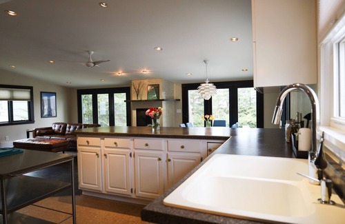 Marquette House | A Block from the Beach!