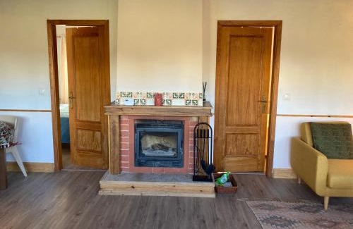 Sao Martinho da Cortica Bed & Breakfast | A Casa Amarela Guesthouse