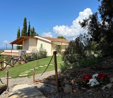 Scarlino Bed & Breakfast | A CASA DI LEO B&B Country House