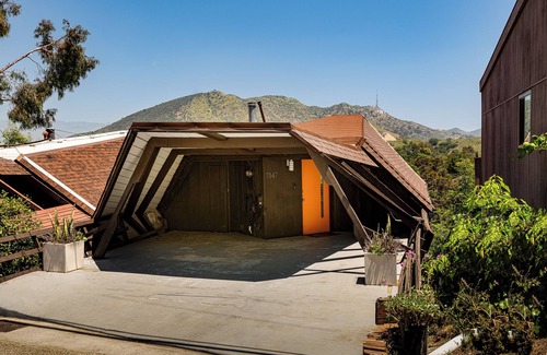 Hollywood Hills House | A chance to stay in one of the Iconic Mid-Century Modern Boat Houses perched in the Hollywood Hills