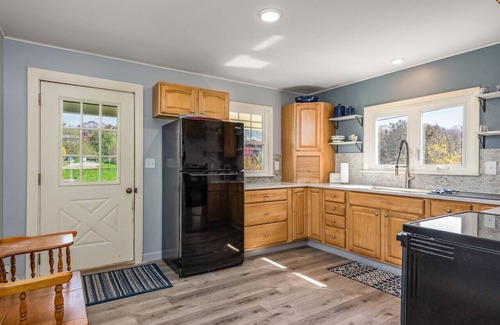 Trevett Cottage | A charming Boothbay cottage, nestled at the end of Sawyers Island!