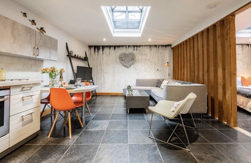 Holt House | a charming hideaway in Blakeney village