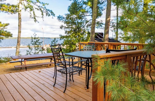 Orr Cabin | A Charming Lakefront Retreat with Resort Comfort