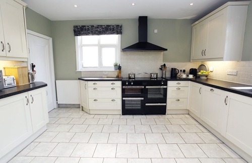 Weymouth House | A charming seaside cottage 5 minutes walk from beach on Jurassic Coast
