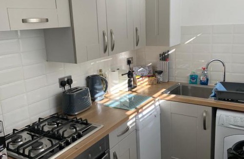 South Richmond Apartment | A charming Victorian 1 Bed Cottage in Richmond