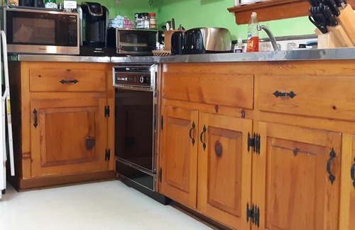 Dumbarton House | A Clean, Safe, House full of steel balls & vintage game consoles