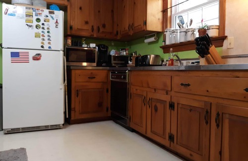 Dumbarton House | A Clean, Safe, House full of steel balls & vintage game consoles