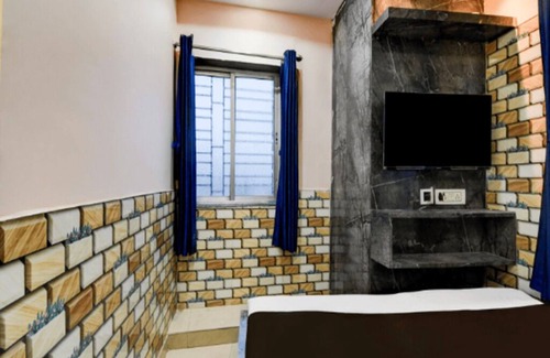 Taltala Hotel | A couple friendly budget guest house at central Kolkata in Esplanade area