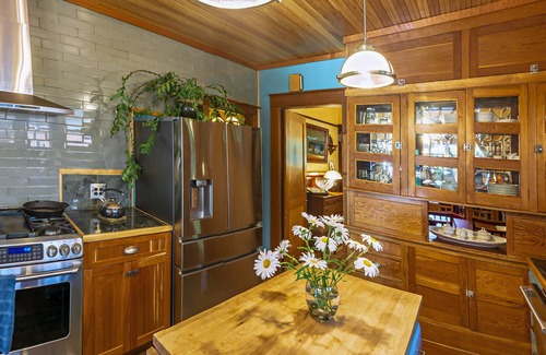 Ashland Apartment | A Cowslip's Belle Inn