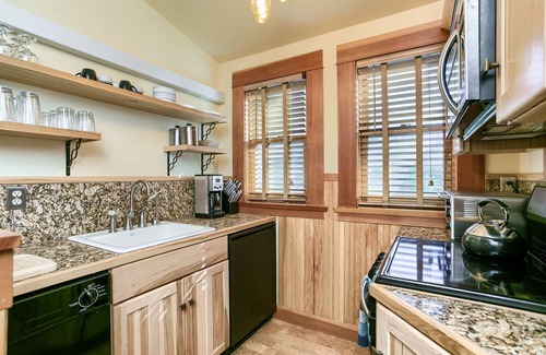 Ashland Apartment | A Cowslip's Belle Inn