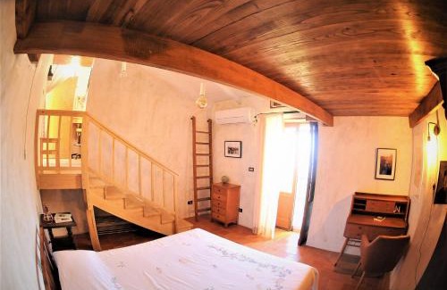 Savoca House | A Curtigghiara Loft Savoca Central