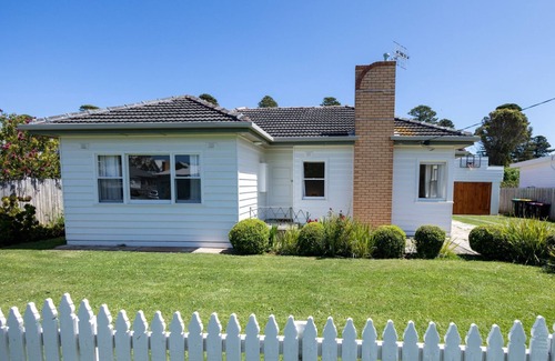 Port Fairy House | A cute and enticing family home