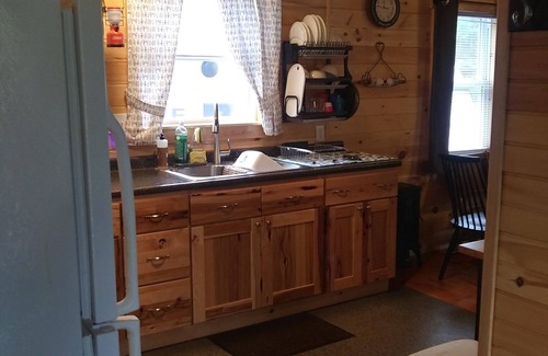 Sherman Station Cabin | A cute Cottage, walk, explore, relax,unplug, read, bike in a beautiful setting.