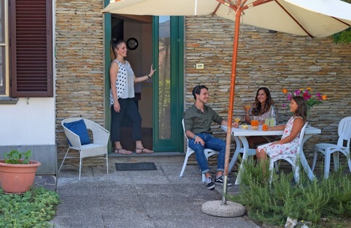 Cenaia Apartment | A Daisy in the Villa