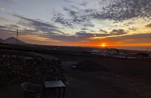 Arrecife Apartment | A Ensuite Apartment con Zona de Patio