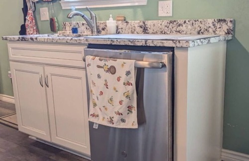 Bay City House | A family friendly retreat close to fishing and the beach!