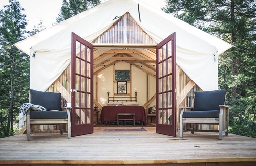 Victor Cabin | A Family Glamping Adventure Awaits
