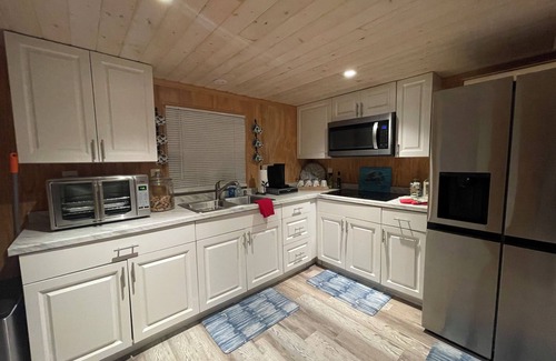 Crystal River House | “ A Fisherman’s Paradise Waterfront Retreat with World-Class Fishing”