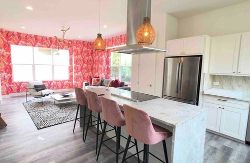 Oak Lawn House | A Gilbert · Driem House |Chic | Highland Park Adjacent