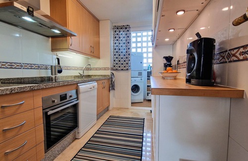 San Luis de Sabinillas Apartment | A gorgeous penthouse apartment! Free golf clubs! A 10-minute walk to the beach!