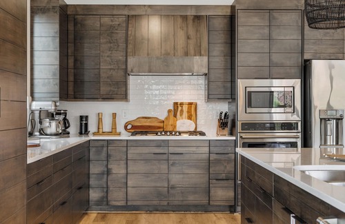 Washington House | A Hole in One: 2 Private Pools Overlooking Golf Course