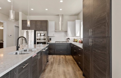 Washington House | A Hole in One: 2 Private Pools Overlooking Golf Course