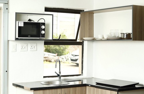 Lyndhurst Apartment | a holiday home for anyone that is looking for a place to be. very friendly.
