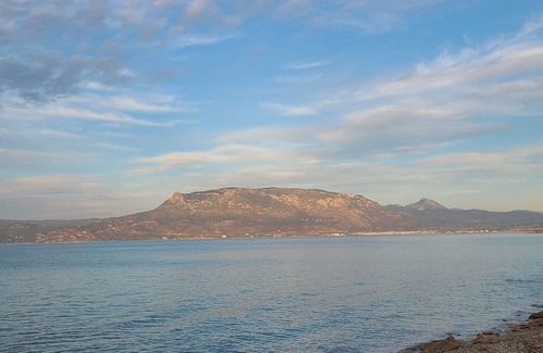 Kiato Condo | A Home Away From Home within walking distance to the beach, restaurants and more