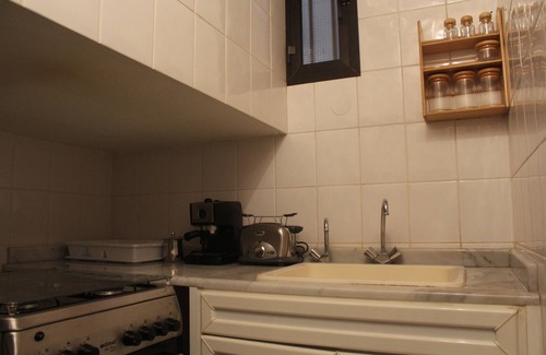 Ansar Apartment | A Homely Apartment in Maghdouche near Saida