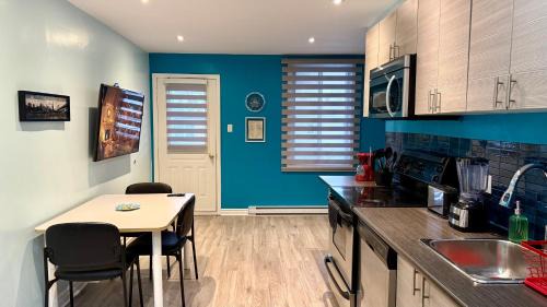Longueuil Apartment | A&I Cosy&Bright Apartments near Old Port and South Shore