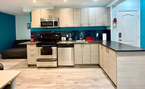 Longueuil Apartment | A&I Cosy&Bright Apartments near Old Port and South Shore