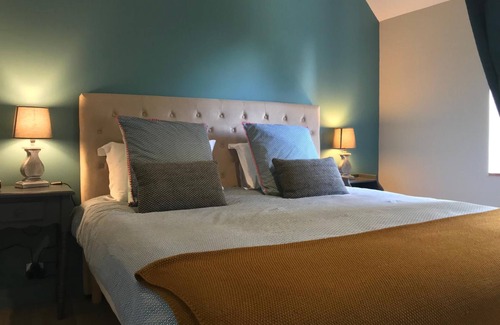 Molineuf Bed & Breakfast | A La Lettre Thé