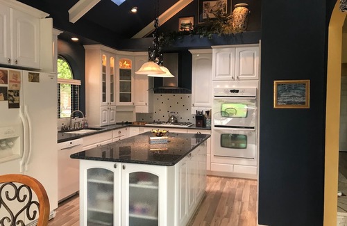 Pinetop-Lakeside House | A Lakefront Luxury Mountain Home on Rainbow Lake