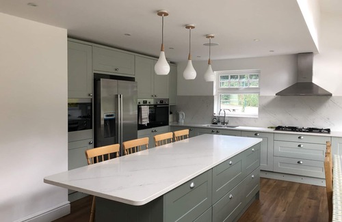 New Forest District House | A large house in grounds, in the New Forest National Park and close to the sea