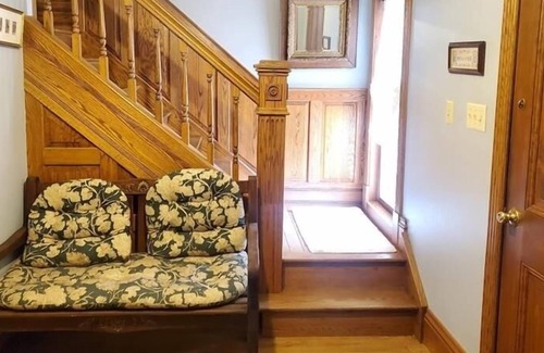 Eagles Mere Cottage | A large inviting deck beckons you to "Victoria" in Eagles Mere