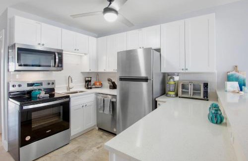 Holmes Beach House | A Lil' Nauti