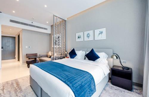 Downtown Dubai Apartment | A Living-Modern Studio Apartment with Balcony & Canal view at Prive 2507B ,Business Bay