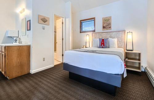 Boulder Cabin | A-Lodge Boulder
