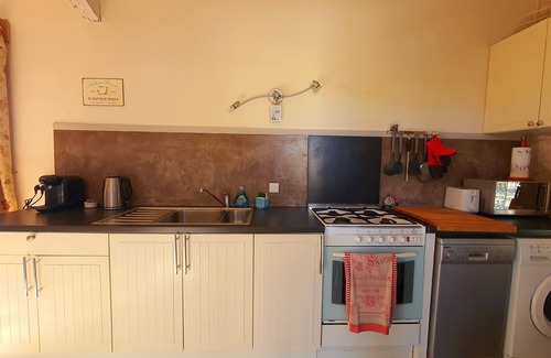 Razac-d'Eymet Cottage | A lovely 2 bed cottage with open plan living , 2 terraces and shared pool