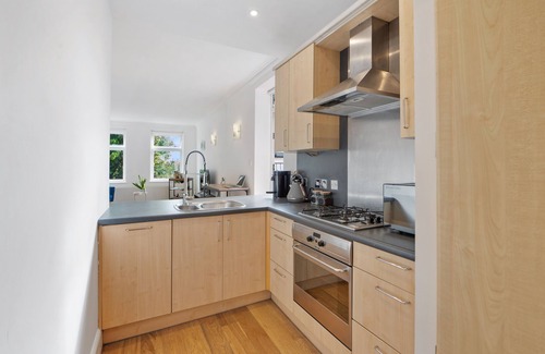 West Hampstead Apartment | A luxurious space, in a quiet, yet central location!