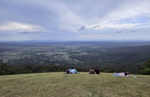 North Tamborine House | A luxury private cottage set in the heart of the beautiful Tamborine mountains.